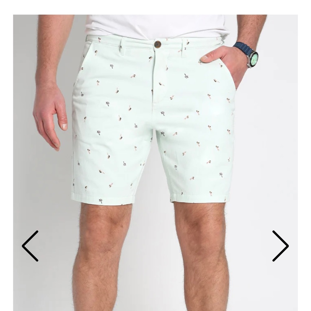 Mint hula men’s shorts! Brand new without tags